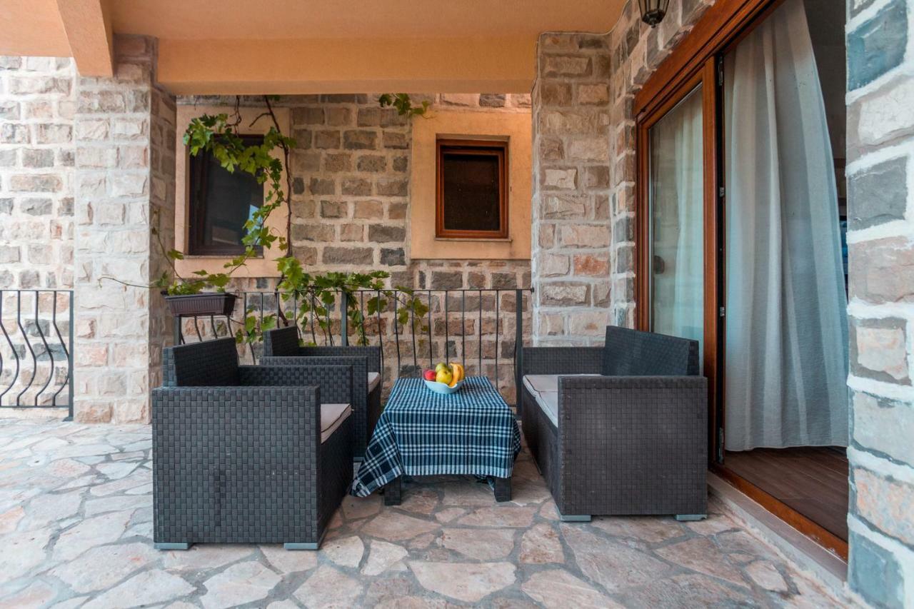 Villa Ladera Lapcici บุดวา ภายนอก รูปภาพ